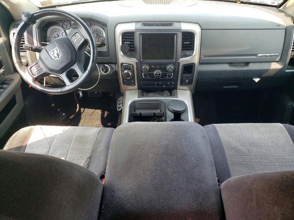 2017 RAM 1500 SLT