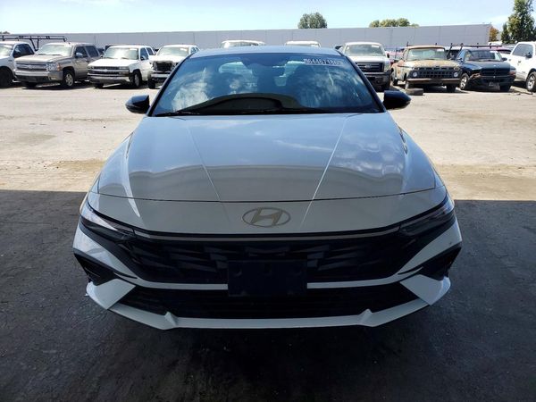 2026 HYUNDAI ELANTRA
