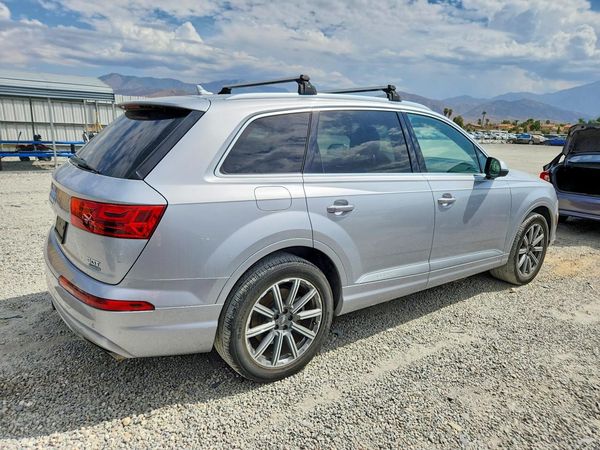 2017 AUDI Q7 quattro Premium Plus