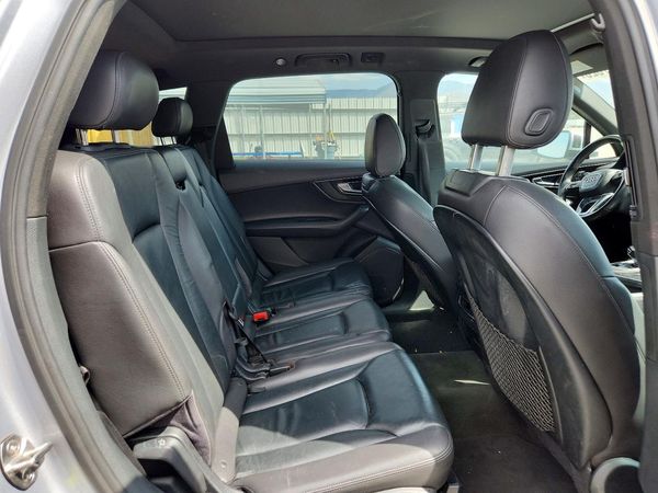 2017 AUDI Q7 quattro Premium Plus