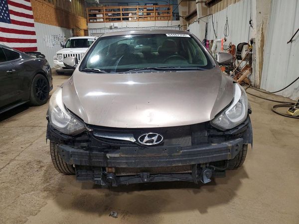 2014 HYUNDAI ELANTRA GLS(Middle)