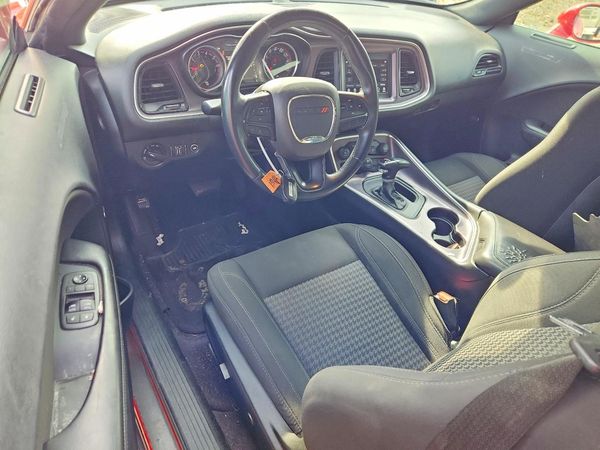 2018 DODGE CHALLENGER SXT