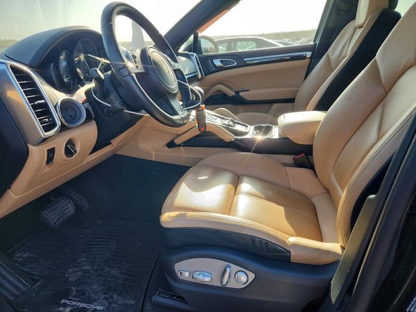 2014 PORSCHE CAYENNE
