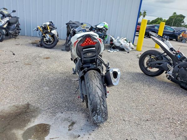 2024 KAWASAKI NINJA 600