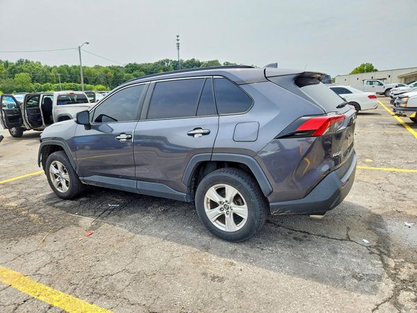 2019 TOYOTA RAV4 XLE / XLE Premium 4WD
