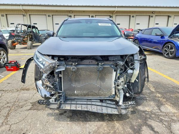2019 TOYOTA RAV4 XLE / XLE Premium 4WD
