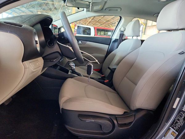 2021 KIA FORTE FE, LXS