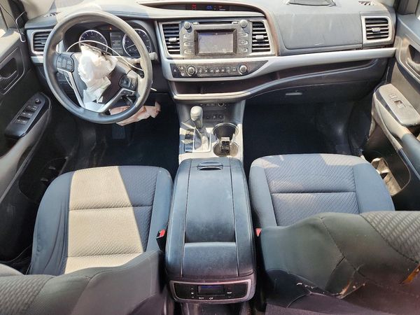 2018 TOYOTA HIGHLANDER LE/LE Plus