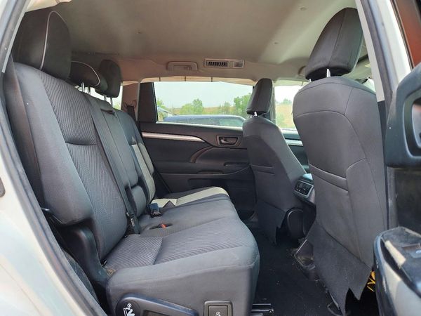 2018 TOYOTA HIGHLANDER LE/LE Plus