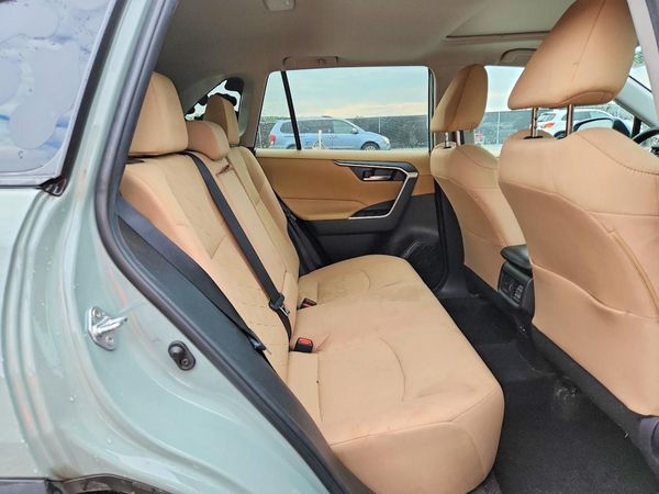 2022 TOYOTA RAV4 XLE