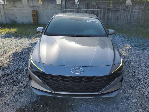 2022 HYUNDAI ELANTRA