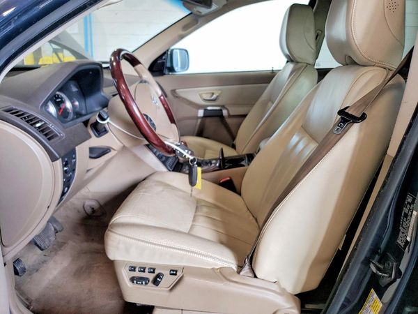 2013 VOLVO XC90