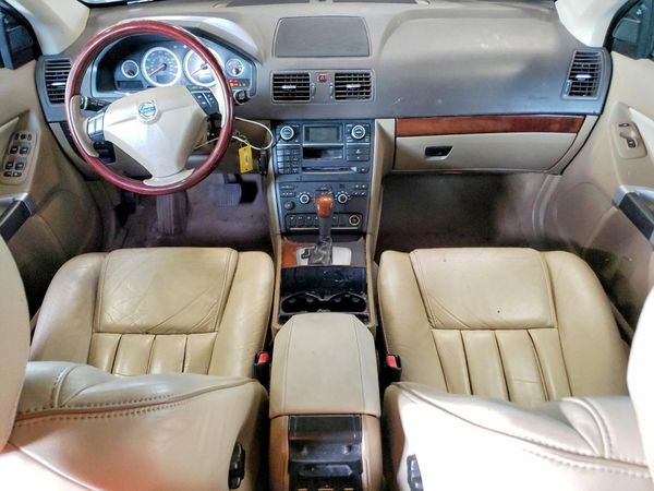 2013 VOLVO XC90