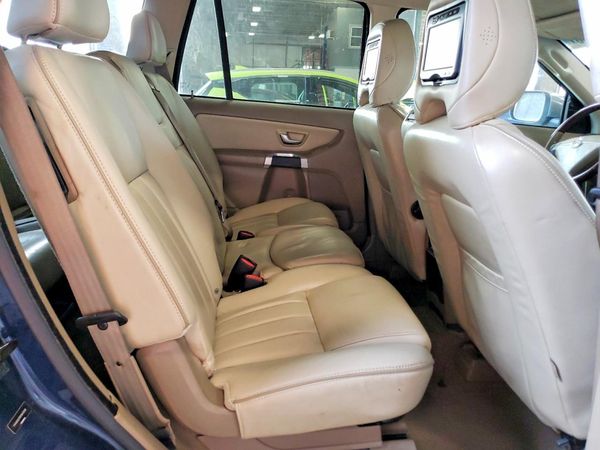 2013 VOLVO XC90