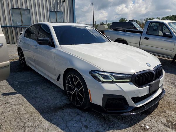 2022 BMW 530
