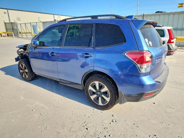 2018 SUBARU FORESTER Premium+ES