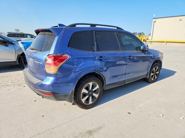 2018 SUBARU FORESTER Premium+ES