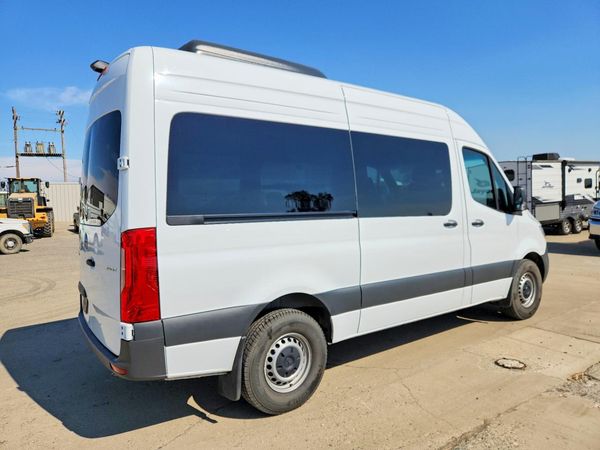 2025 MERCEDES-BENZ SPRINTER