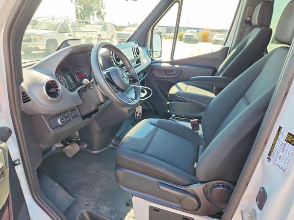 2025 MERCEDES-BENZ SPRINTER