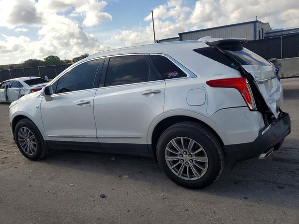 2017 CADILLAC XT5 Luxury