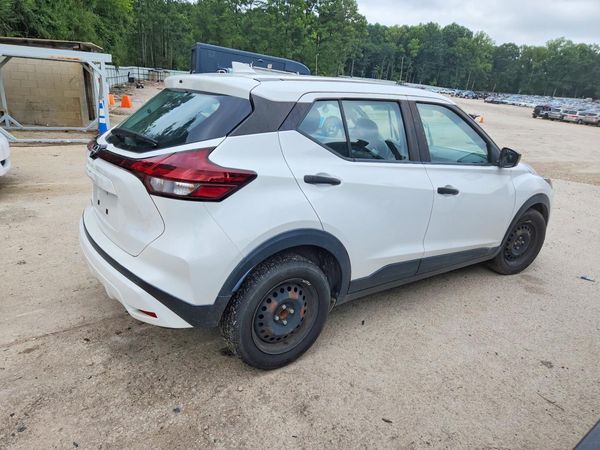 2024 NISSAN KICKS S