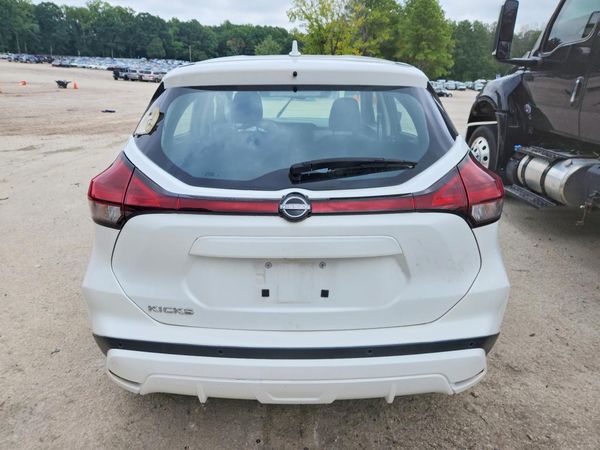 2024 NISSAN KICKS S