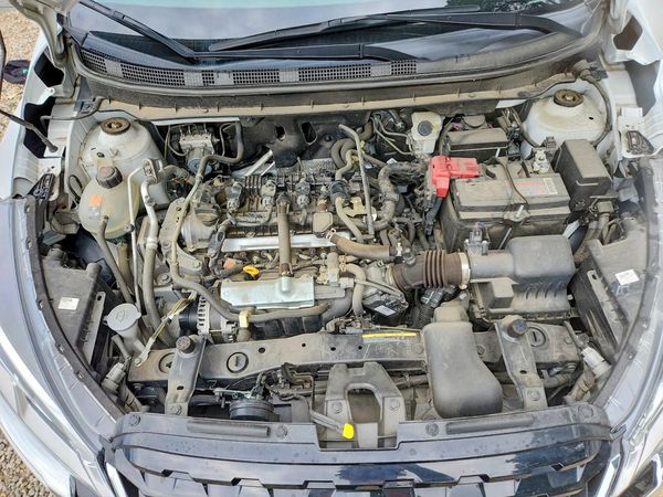 2024 NISSAN KICKS S