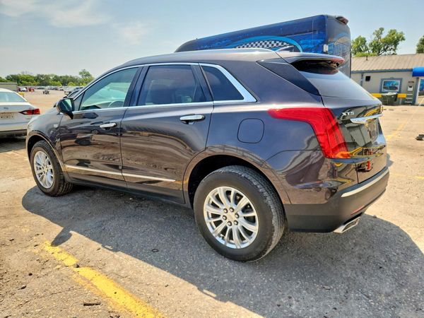 2017 CADILLAC XT5