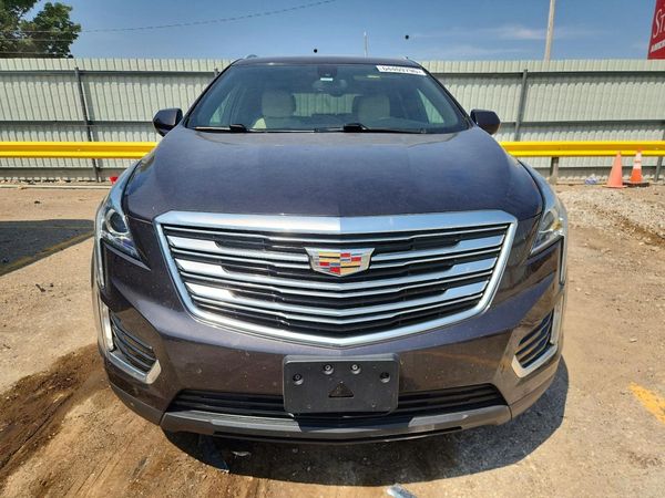 2017 CADILLAC XT5