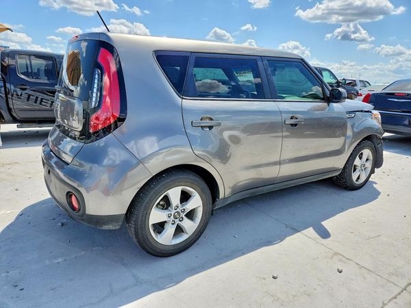 2019 KIA SOUL Base