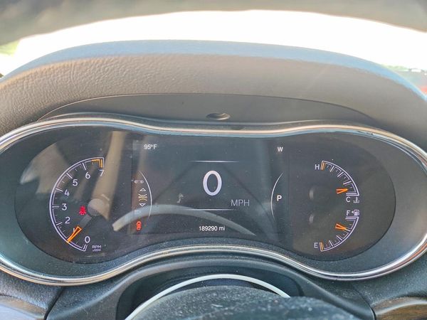 2015 JEEP GRAND CHEROKEE LAREDO 4X4