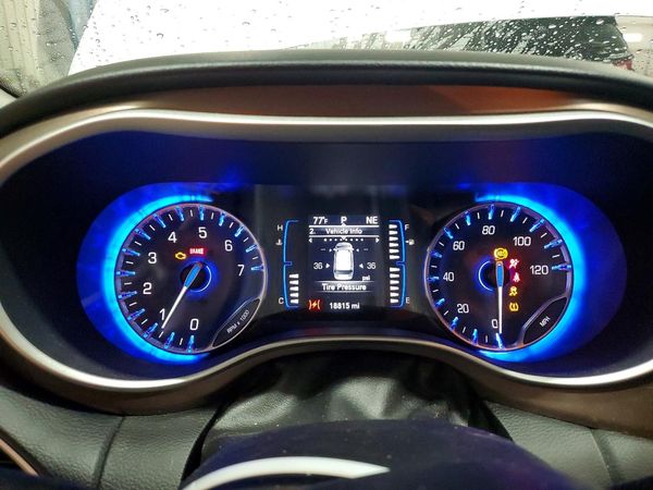 2021 CHRYSLER VOYAGER