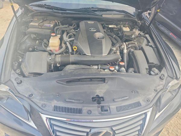 2016 LEXUS IS