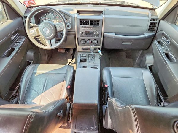 2012 JEEP LIBERTY Sport