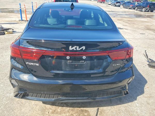 2024 KIA FORTE GT Line