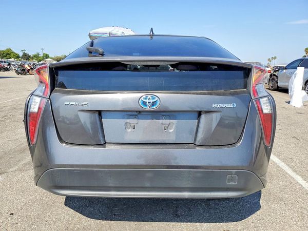 2017 TOYOTA PRIUS