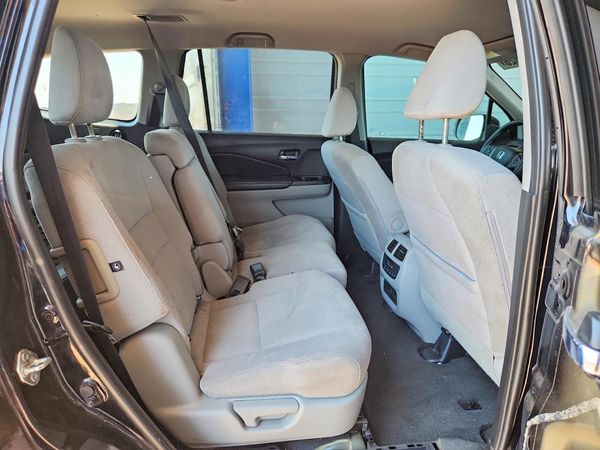 2017 HONDA PILOT EX