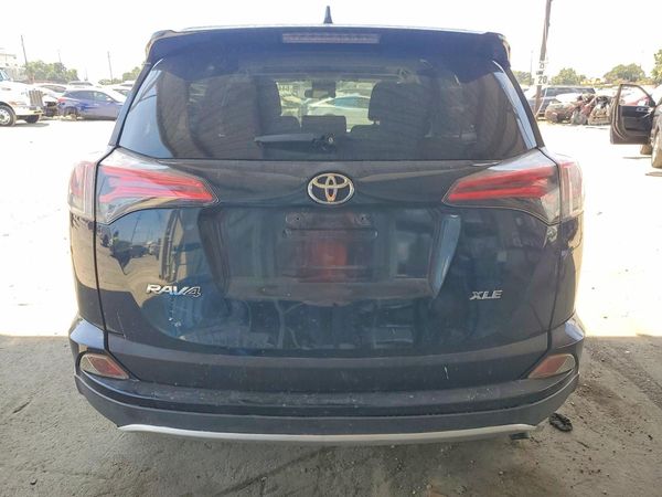 2018 TOYOTA RAV4 Adventure/XLE