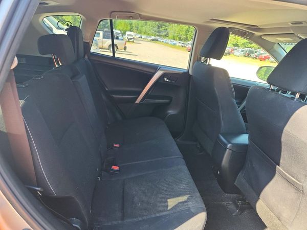 2018 TOYOTA RAV4 Adventure/XLE