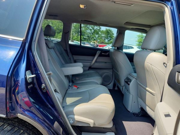 2013 TOYOTA HIGHLANDER Base/Hybrid