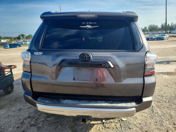 2017 TOYOTA 4RUNNER
