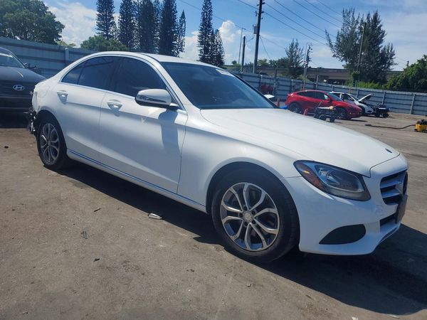 2016 MERCEDES-BENZ C C300-4M