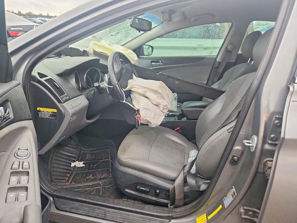 2013 HYUNDAI SONATA