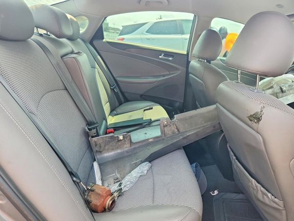 2013 HYUNDAI SONATA