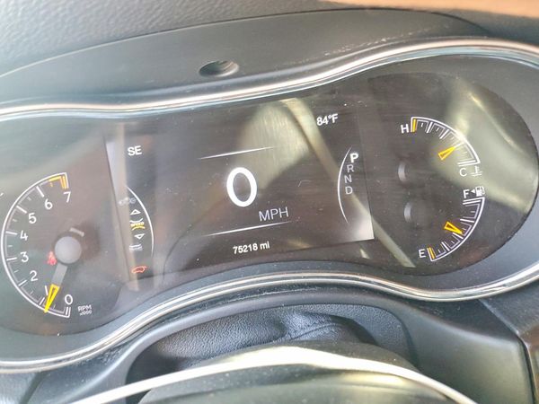 2017 JEEP GRAND CHEROKEE LAREDO 4X2