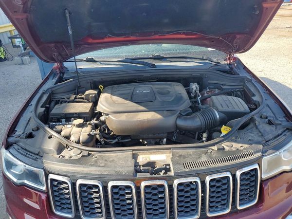 2017 JEEP GRAND CHEROKEE LAREDO 4X2