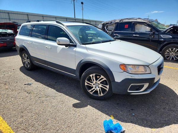 2013 VOLVO XC70