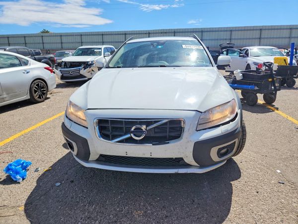 2013 VOLVO XC70