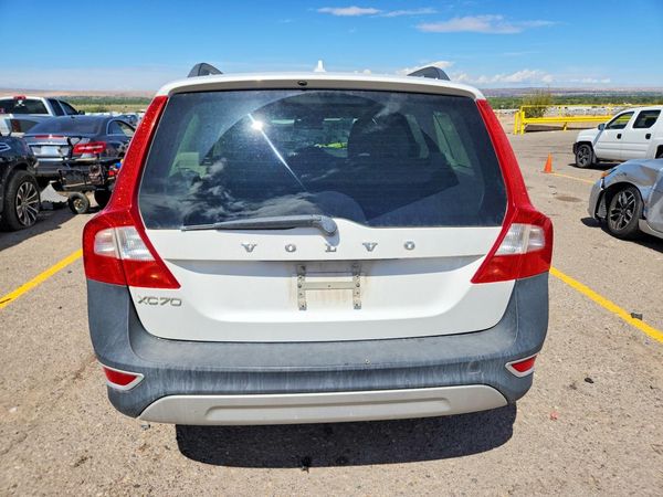 2013 VOLVO XC70