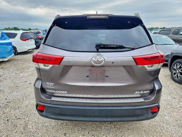 2019 TOYOTA HIGHLANDER SE/XLE